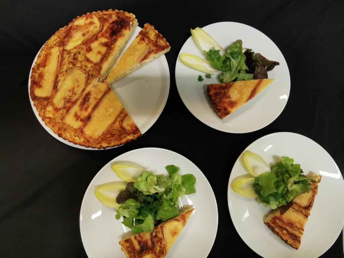 Logis Hotel Bellevue Restaurant La Pomme D'Or Coucy-le-Château-Auffrique 外观 照片